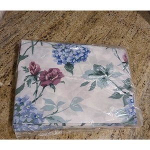 Vintage NEW  Meadowbrook Luxury Percale Pink Blue Floral Country Full Flat Sheet